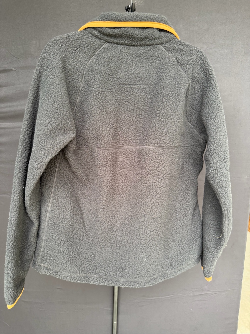 Carhartt Black Fleece Jacket with Brown/Tan Accents - Picture 4 of 4